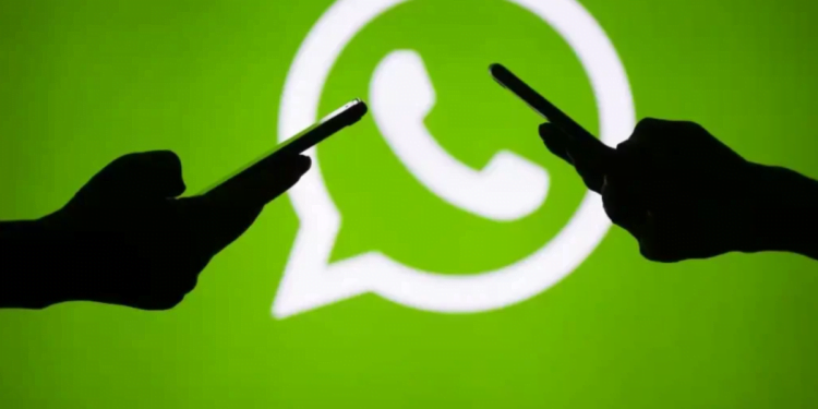 Passo a passo: ATIVE o “Modo Natal 2023” no seu WhatsApp