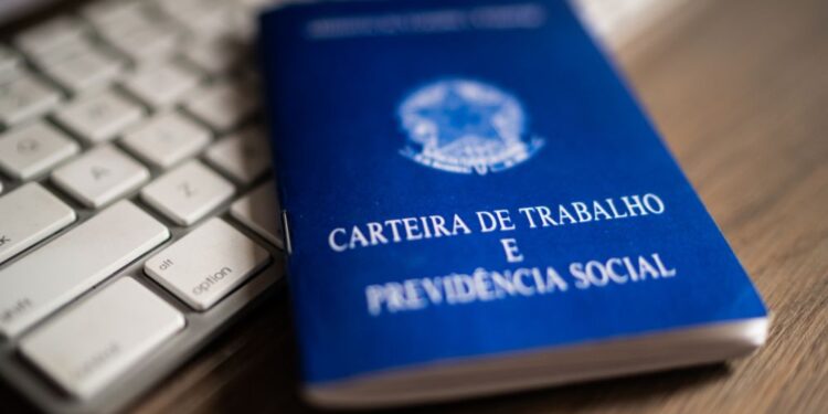 Quem começa a trabalhar perde o Bolsa Família?