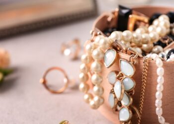 Truques simples para as BIJUTERIAS durarem mais tempo