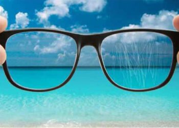 Tirar micro riscos de óculos nunca foi tão FÁCIL! Essas misturas caseiras são excelentes