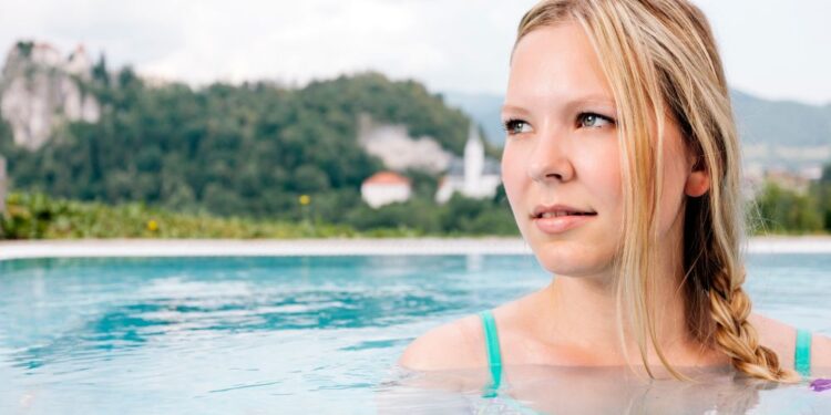 cabelo verde por causa da piscina