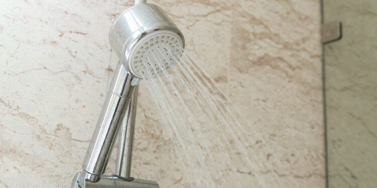 economizar água na hora do banho