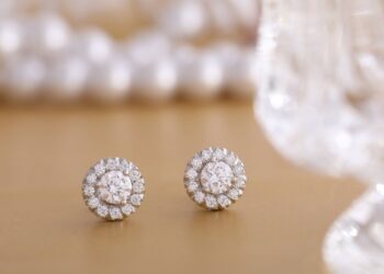 Aprenda a limpar brincos corretamente: Dicas e truques