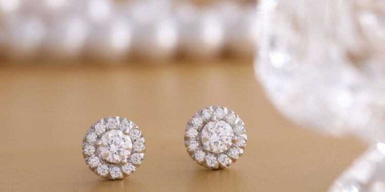 Aprenda a limpar brincos corretamente: Dicas e truques