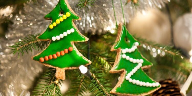 Como fazer decoração de Natal com pouco dinheiro? Confira essas dicas