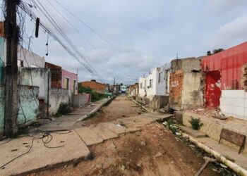 O que é SAL-GEMA e qual motivo de afundar o solo em Maceió?
