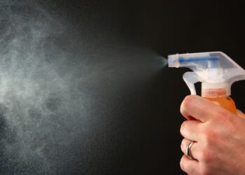 Mistura para LIMPAR estofados facilmente: Veja a receita!