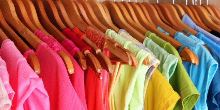 Segredo para a cor da roupa durar mais tempo!