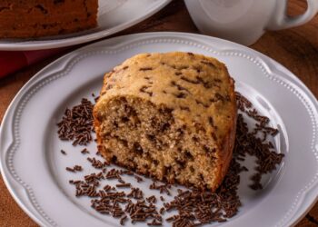 bolo formigueiro de liquidificador