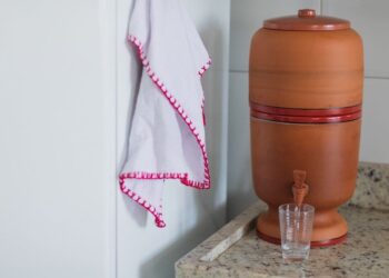 Melhor do mundo! Filtro de barro: a forma mais eficaz de se ter água de qualidade