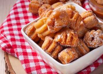 mini churros caseiro