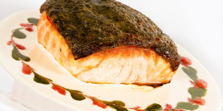 salmão com crosta crocante