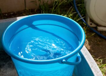 Confira formas de reaproveitar a água da máquina