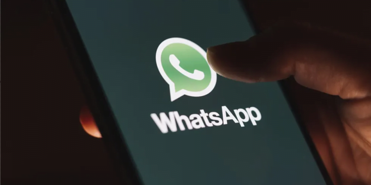 WhatsApp lento e travando? Veja como resolver o problema