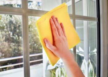 Técnica para disfarçar riscos no vidro! Confira