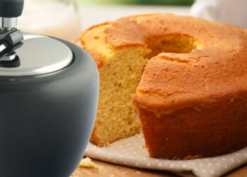 bolo na panela de pressão