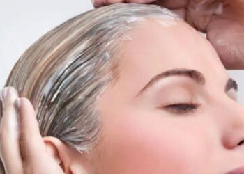 Aprenda a fazer essa Queratina caseira para HIDRATAR cabelos secos e grisalhos