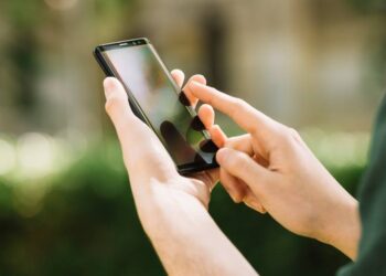 como bloquear celular roubado no celular seguro