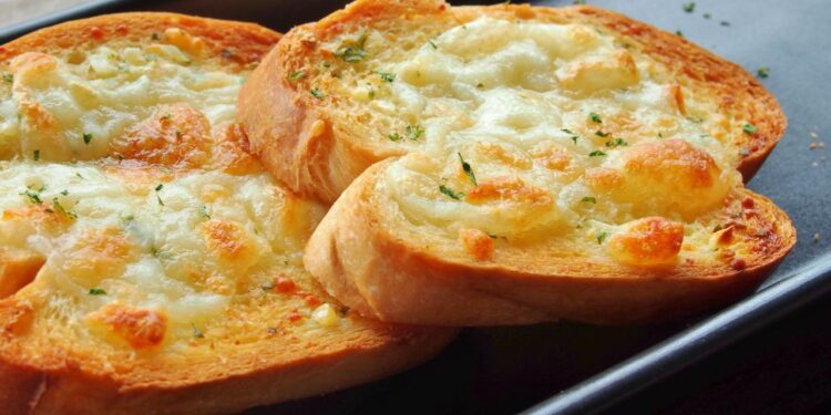 pão com creme de alho