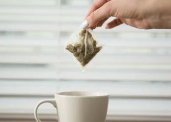 É POSSÍVEL? Perfume sua casa usando saquinho de chá