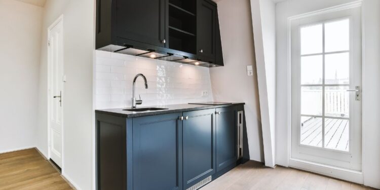 Como fazer a cozinha pequena parecer maior?