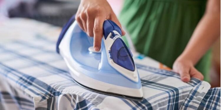 Truque Infalível: Aprenda a passar roupa de forma RÁPIDA e com perfeição