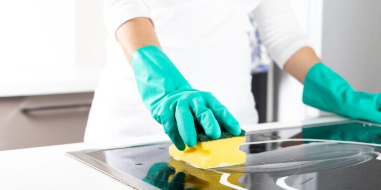 Como limpar cooktop de vidro sem riscar?