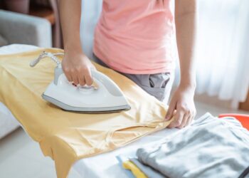 Misturinha para passar roupas: Confira a melhor!