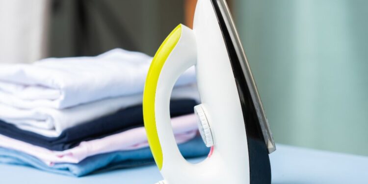 Segredo de como limpar ferro de passar