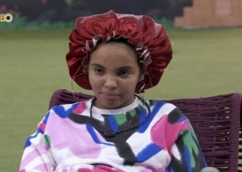 Adeus, frizz! Descubra os benefícios da touca de cetim usada por Pitel no BBB