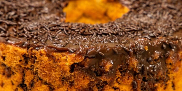 bolo de cenoura invertido