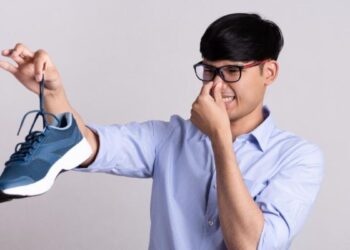 ADEUS CHULÉ: Confira dicas caseiras para se livrar do mau cheiro nos pés