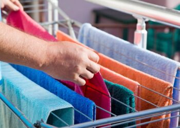 saiba como secar roupa em apartamento