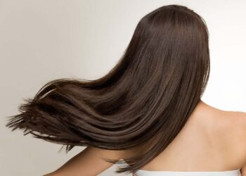 LISO NATURAL: Dê adeus a progressiva e tenha cabelos lisos de forma natural