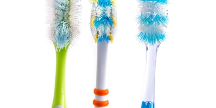 5 utilidades para escova de dente velha