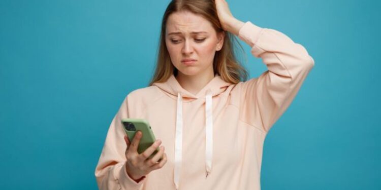 Seu celular foi clonado ou hackeado? Veja como descobrir!