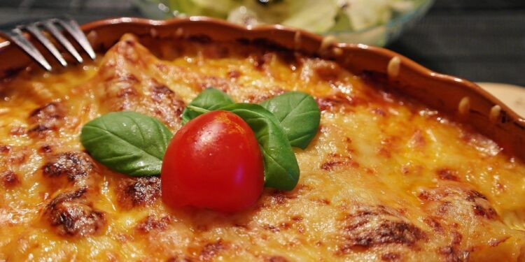 lasanha de miojo com presunto e queijo