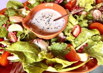 Alimentação no Verão: Dicas e receitas para montar uma salada completa e nutritiva