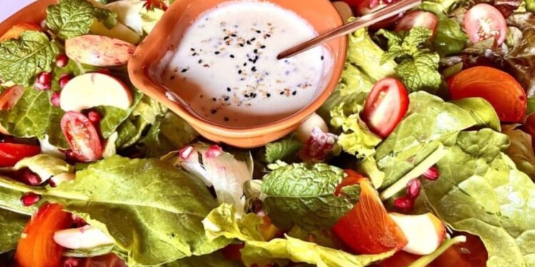 Alimentação no Verão: Dicas e receitas para montar uma salada completa e nutritiva