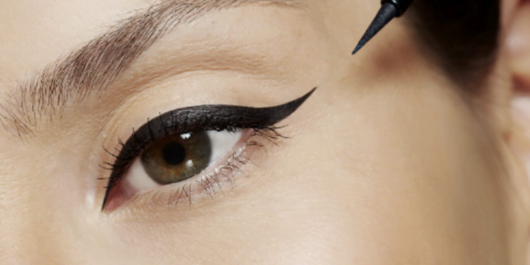 Delineado Impecável: Descubra 8 Dicas para um Resultado Perfeito!