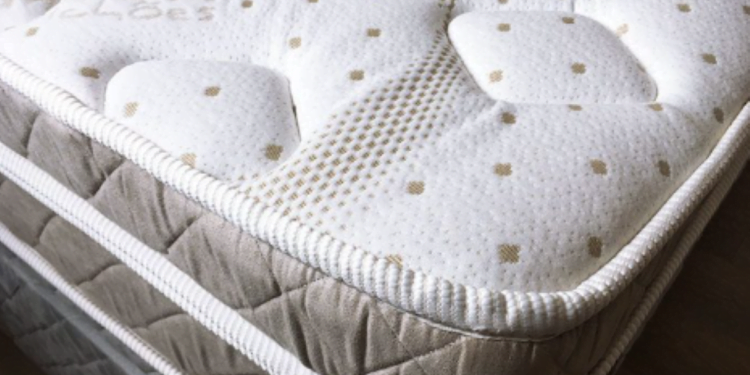 Renove seu Colchão com apenas 4 Ingredientes Caseiros: Segredos dos Hotéis Revelados