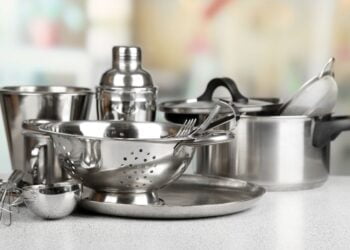 5 formas de deixar as panelas brilhando