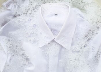 Como deixar a roupa de molho do jeito certo?