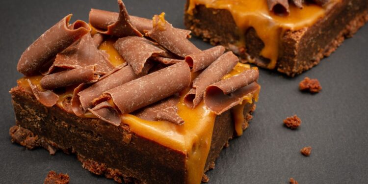 bolo de chocolate com caramelo salgado