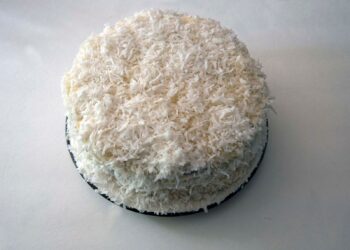 bolo de coco cremoso