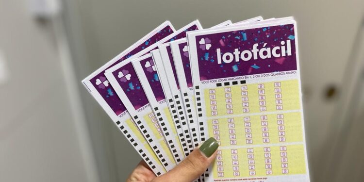 LOTOFÁCIL: Veja dicas que aumentarão sua chance de ganahr e se tornar um milionário
