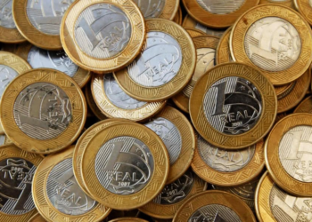 Moedas de 1 Real comemorativas que valem até R$ 4 MIL REAIS