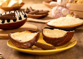 ovo de Páscoa com mousse de Ninho