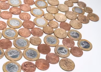 Conheça as 3 moedas de 1 real valiosas