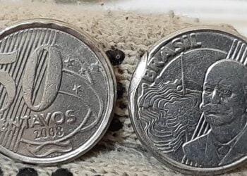 Moedas valiosas de disco cortado
